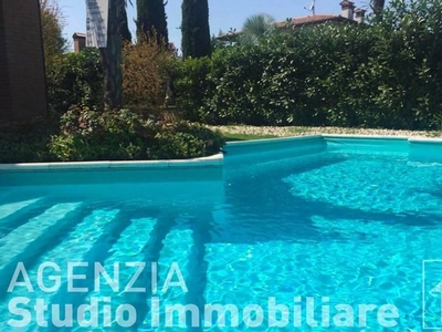 Esclusiva villa di 413 mq in vendita Moniga del Garda, Lombardia