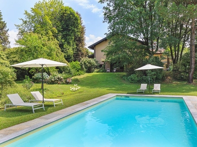 Villa di 650 mq in vendita Besozzo, Lombardia