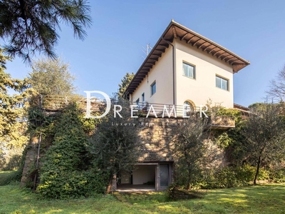 Villa di 660 mq in vendita Via Di Bellosguardo 7, Firenze, Toscana