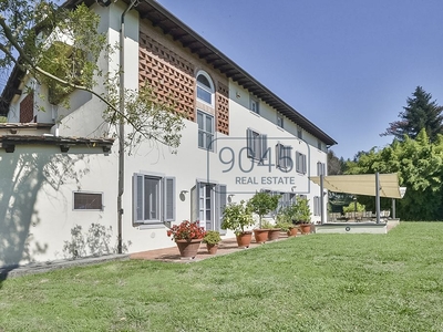 Villa di 900 mq in vendita Lucca, Toscana