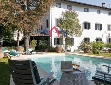 Villa in vendita, Bagni di Lucca fornoli
