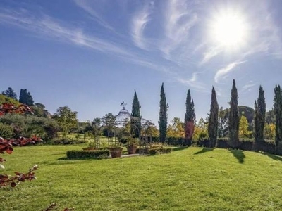 Prestigiosa villa di 900 mq in vendita Como, Italia