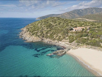 Prestigiosa villa di 650 mq in vendita, Geremeas, Sardegna
