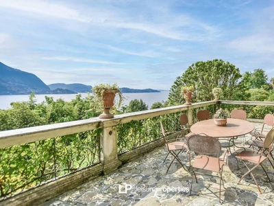 Prestigiosa villa di 1400 mq in vendita Verbania, Piemonte