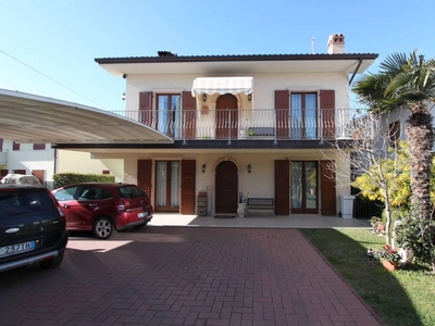 Esclusiva villa di 416 mq in vendita Via Campagnola, Bardolino, Verona, Veneto