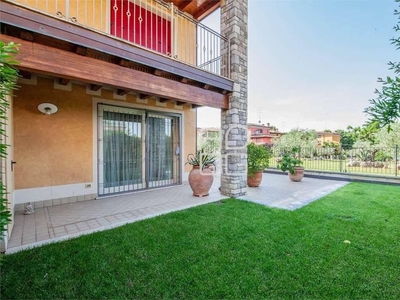 Esclusiva villa di 262 mq in vendita Via Colombare di Centenaro, Desenzano del Garda, Brescia, Lombardia