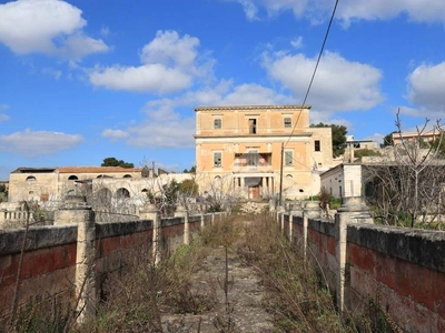 Villa di 2700 mq in vendita Via Ennio, Grottaglie, Puglia