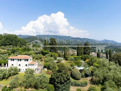 Prestigiosa villa in vendita Via Turì, Sarzana, Liguria