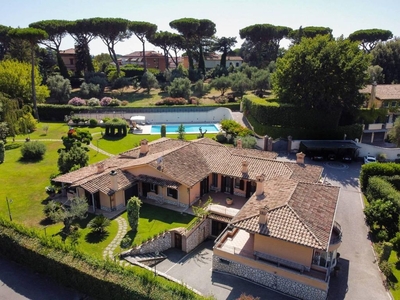 Prestigiosa villa di 500 mq in vendita Viale Vittorio Veneto, 153, Grottaferrata, Lazio