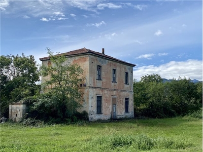 Casa Indipendente in Via Stazione , 3, Dronero (CN)
