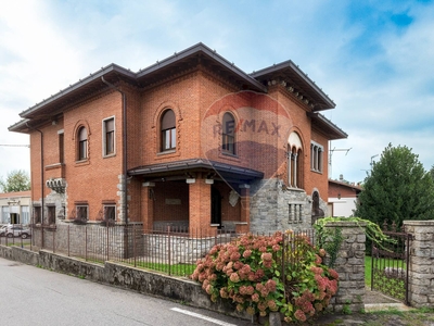 Vendita Villa Via Bianchi, Jerago con Orago