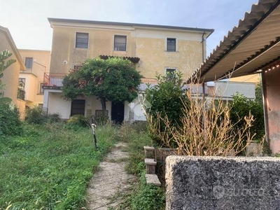 CASA SEMINDIPENDENTE A SETTEFRATI