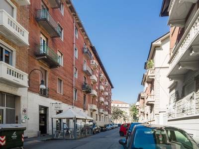 parcheggio doppio in vendita a Torino