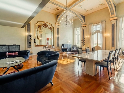 Appartamento di prestigio di 390 m² in vendita Moncalieri, Italia