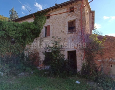 Appartamento in Vendita a Lesignano de' Bagni strada provinciale di Mulazzano, 79