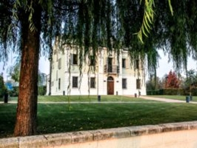 Esclusiva villa di 720 mq in vendita Strada Ronchelli 4, Castellucchio, Mantova, Lombardia