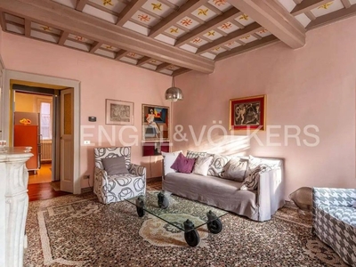 Casa di 251 mq in vendita Via 4 Novembre, 8, Belgirate, Verbano-Cusio-Ossola, Piemonte