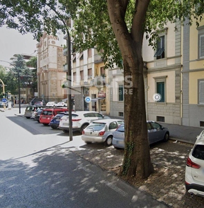 Quadrilocale in vendita a Firenze