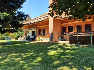 Villa in ottime condizioni, in vendita in Via Bussoleno 51, Rivalta Di Torino