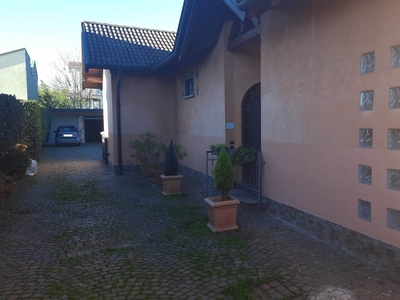 Villa in vendita a Vigevano Pavia