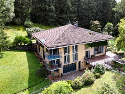 Prestigiosa villa di 2910 mq in vendita Via Boffalora, 46, Daverio, Lombardia
