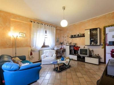 Appartamento in Vendita in Via consolare valeria a Giardini-Naxos