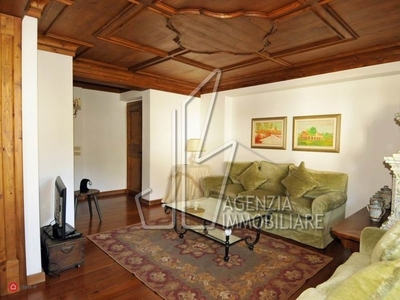 Appartamento in Vendita in Via del Castello a Cortina d'Ampezzo