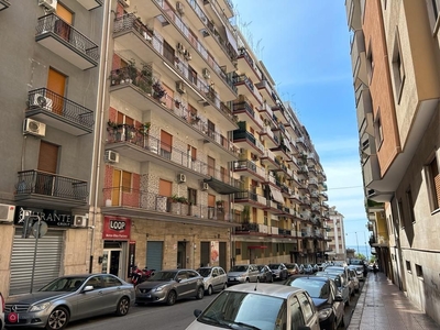 Appartamento in Vendita in Via Diego Peluso 99 a Taranto