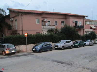 Casa Bi/Trifamiliare in Vendita in Via Gagliardi a Siracusa