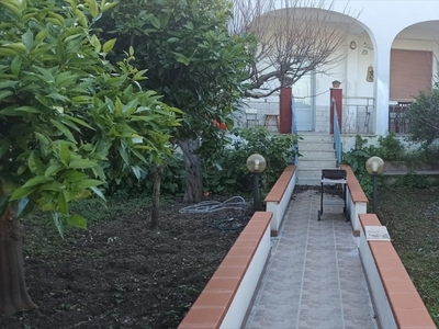 Casa indipendente a Misiliscemi, 4 locali, 1 bagno, giardino privato