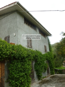 Casa indipendente in Via PERO, Varazze, 15 locali, 3 bagni, 286 m²