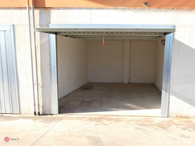 Garage/Posto auto in Vendita in Strada Baganzola a Parma