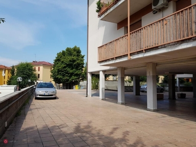 Garage/Posto auto in Vendita in Via Architetti Dattaro a Cremona