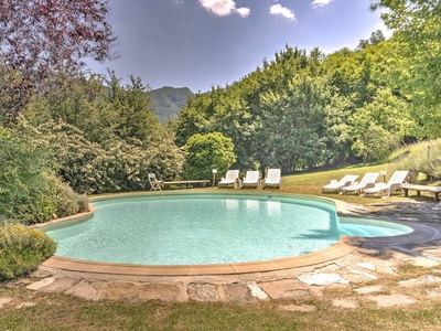 Moderna casa vacanze con piscina a San Godenzo
