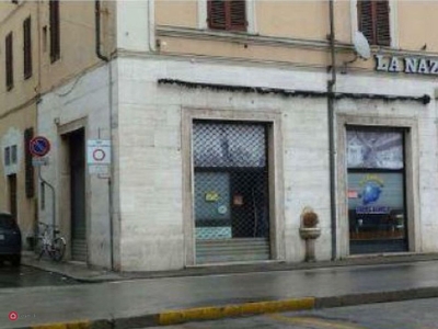 Negozio/Locale commerciale in Vendita in Piazza Antonio Gramsci 13 a Montecatini-Terme
