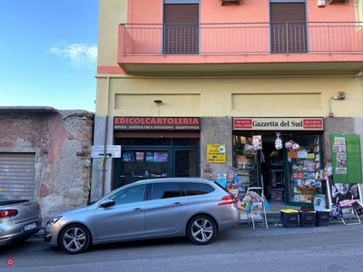 Negozio/Locale commerciale in Vendita in Via Contesse a Messina