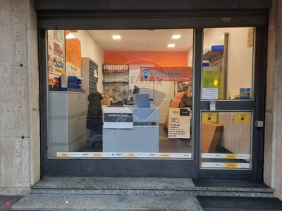 Negozio/Locale commerciale in Vendita in Via Morazzone 8 a Varese