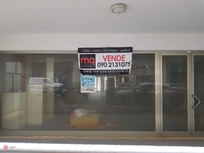Negozio/Locale commerciale in Vendita in Viale Principe Umberto a Messina