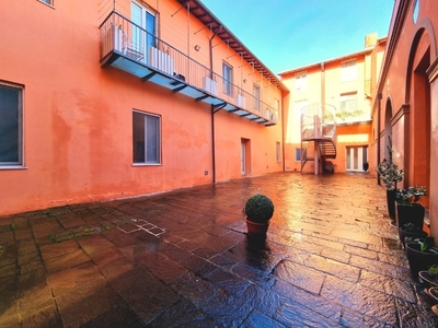 Quadrilocale a Pisa, 2 bagni, 100 m², buono stato in vendita