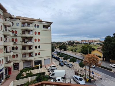 Quadrilocale in Viale epipoli, Siracusa, 3° piano, ascensore