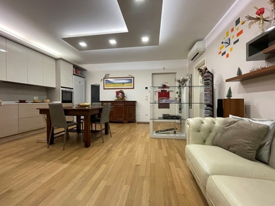 Trilocale in Vendita a Verona, 320'000€, 90 m²