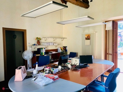 Ufficio in Vendita in Via Dazio Vecchio a Varese