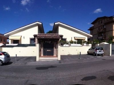 Villa a schiera in Via Prato Cornelio, Roma, 5 locali, 3 bagni, 140 m²