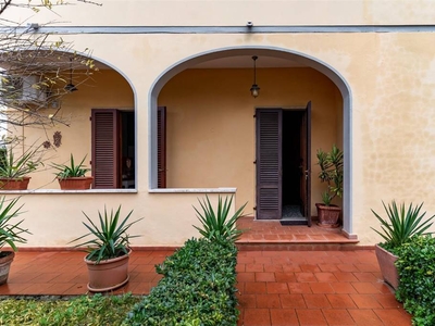 Villa in vendita a Fucecchio Firenze