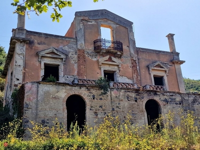 Villa in Vendita in Contrada MEZZACAMPA - SPARTA' a Messina