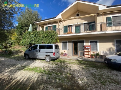 Villa in Via maremmana inferiore, San Polo dei Cavalieri, 4 locali