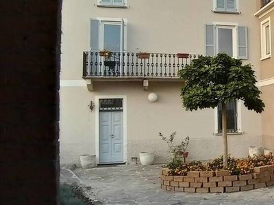 Casa Indipendente in Casa Bazzini, 3, Canneto Pavese (PV)