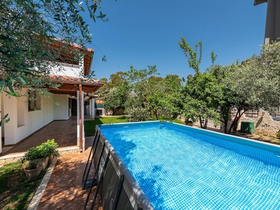 Casa vacanze 'Villa Eleonora' con piscina privata, Wi-Fi e aria condizionata