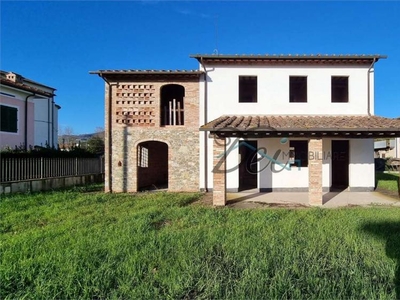 villa in vendita a Capannori