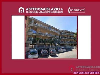 Appartamento all'asta sito in Roma, in